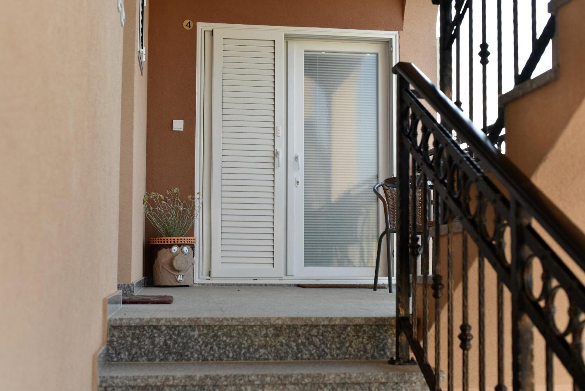 Apartmani Natasa Nino Jezera, Murter ห้อง รูปภาพ